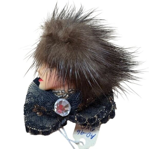 Vintage Faux Fur & Lace Face Brooch With Rhinestone Accent Pin - Picture 3 of 7